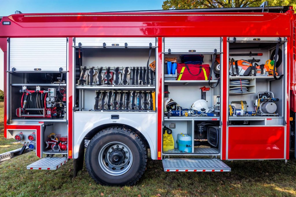 Car fire engine with rescue equipment